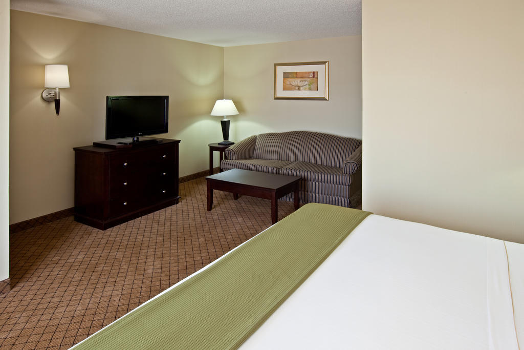 Holiday Inn Express Hotel & Suites Harrison Exterior photo